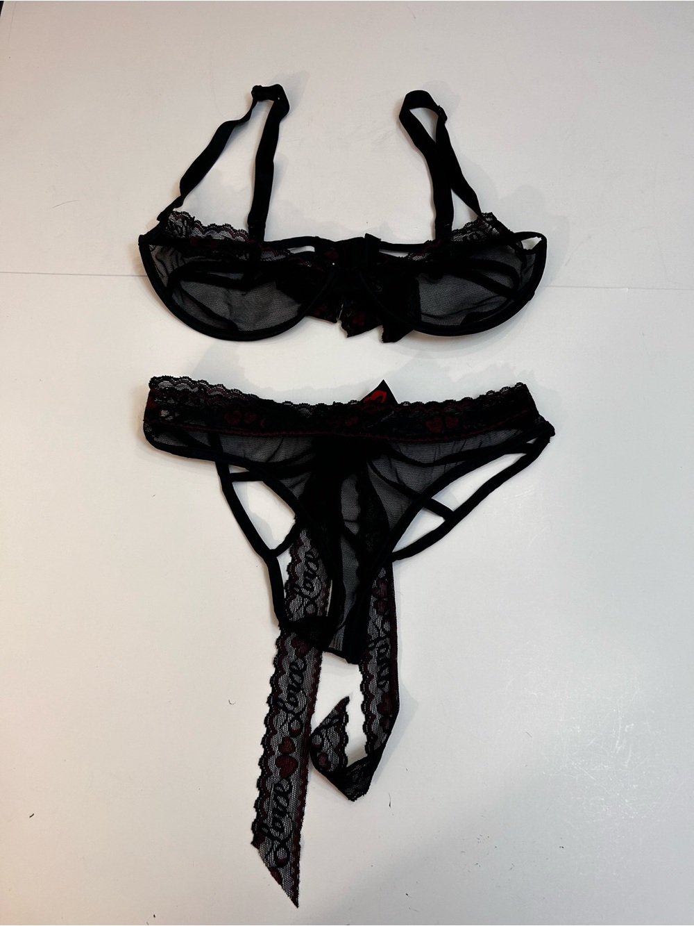 Black Sheer Lace Bra & Panty Set - Women's Intimates